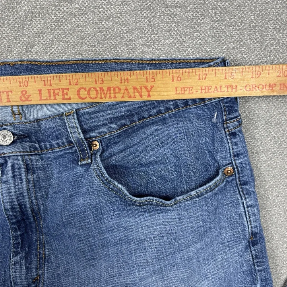 Levis 559 Relaxed Straight Fit Jeans Mens 36x32 Blue Whiskered Faded Denim - Picture 7 of 13